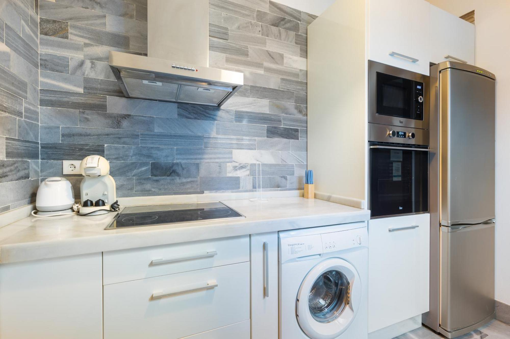 Apartament Attic With Terrace- 1Bd 1Bth- Corral Del Rey Sewilla Zewnętrze zdjęcie