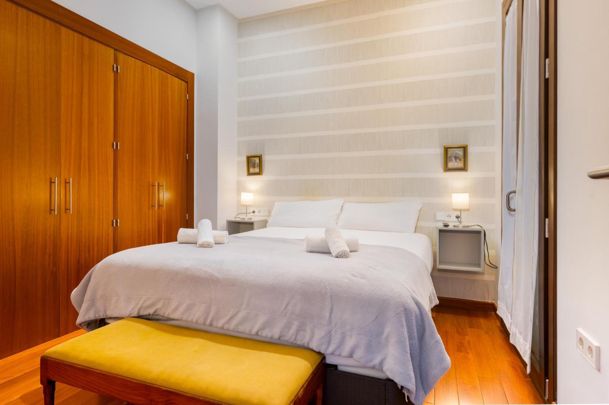 Apartament Attic With Terrace- 1Bd 1Bth- Corral Del Rey Sewilla Zewnętrze zdjęcie