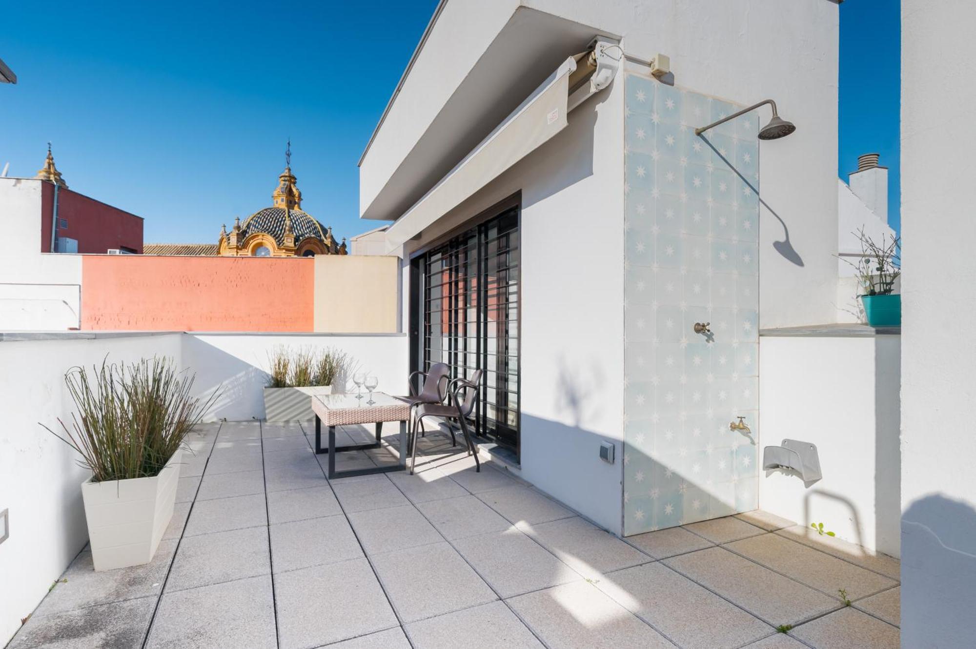 Apartament Attic With Terrace- 1Bd 1Bth- Corral Del Rey Sewilla Zewnętrze zdjęcie