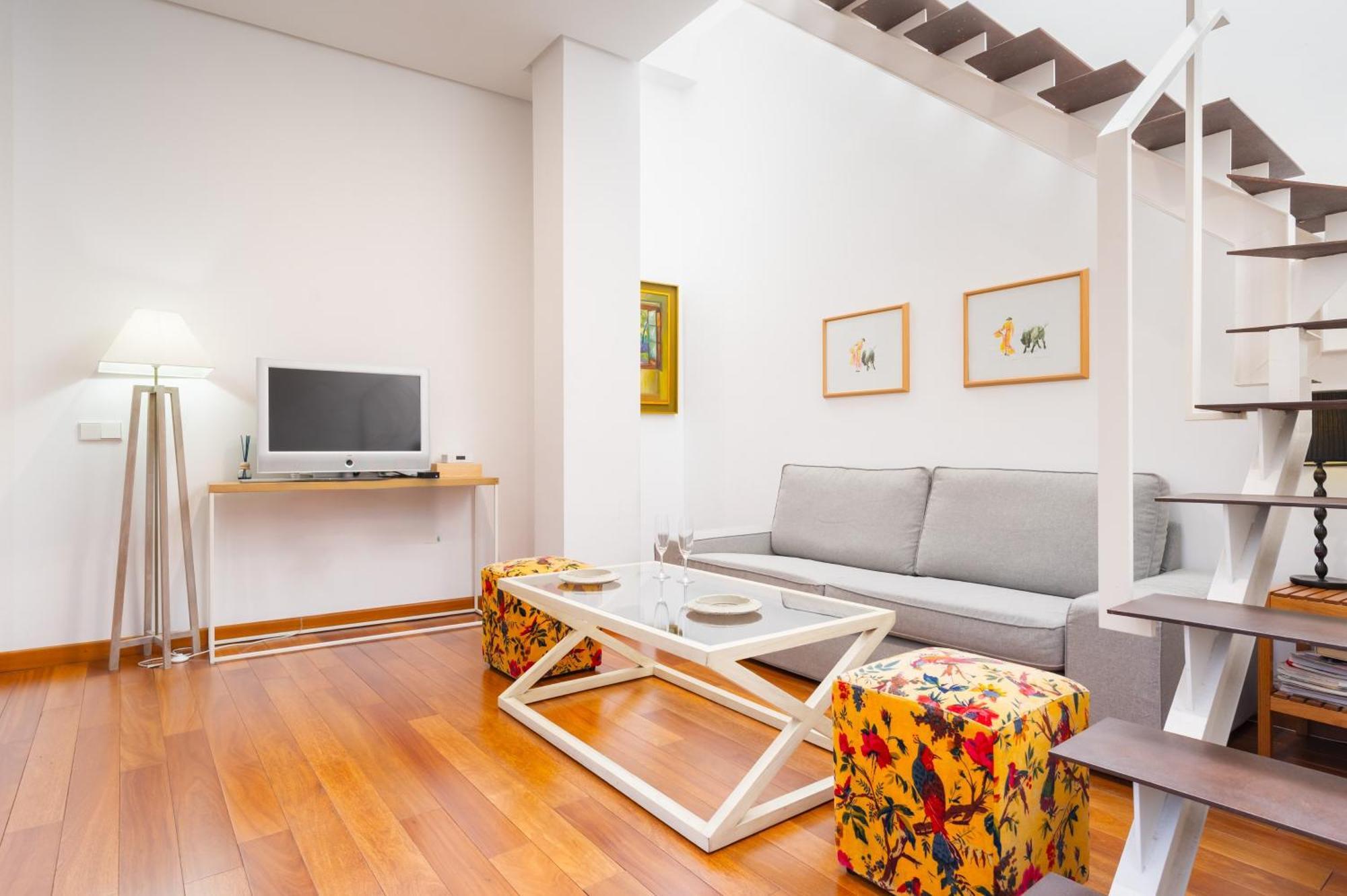 Apartament Attic With Terrace- 1Bd 1Bth- Corral Del Rey Sewilla Zewnętrze zdjęcie